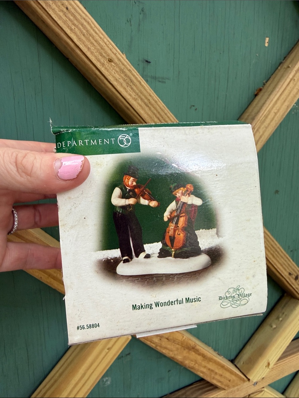 Department 56 Green and White 'Making Wonderful Music' Figurine Box